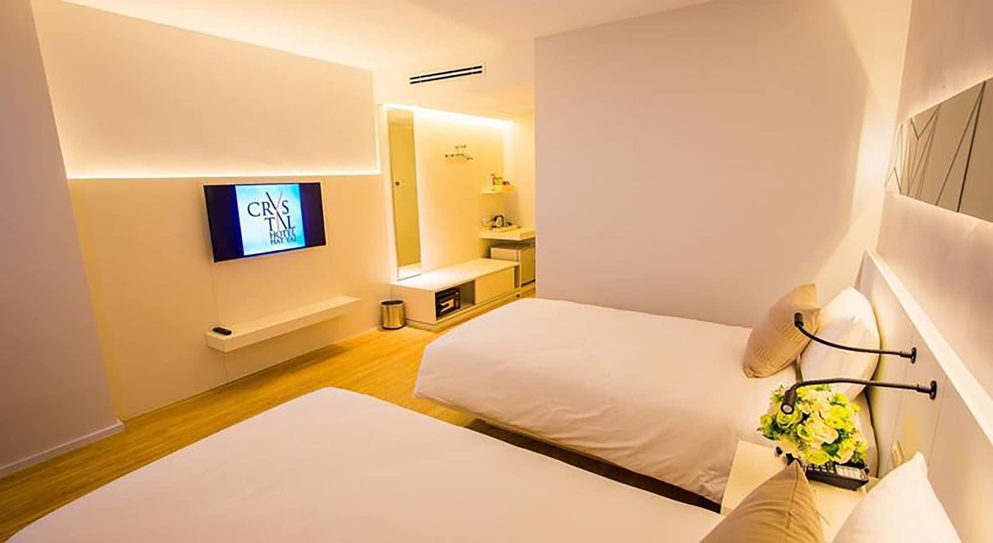 Crystal Hotel Хат Яй Екстериор снимка